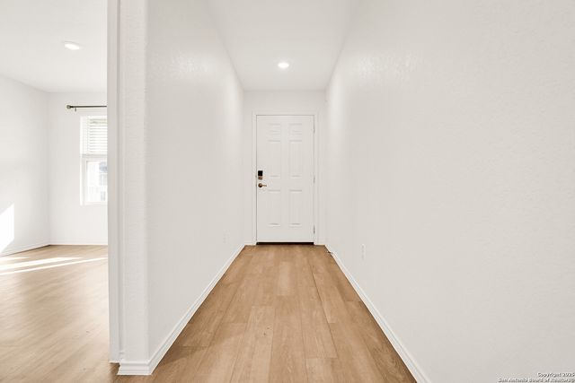 8038 Chanting Bend, San Antonio, TX 78223