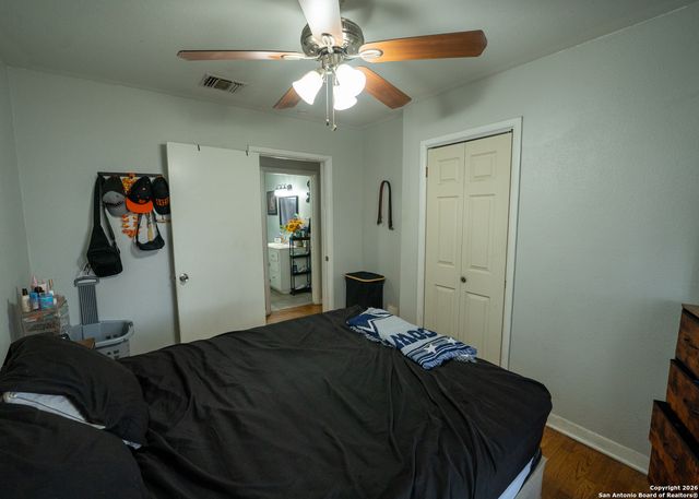 639 Edgebrook, San Antonio, TX 78213