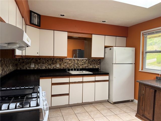 28 Hillcrest Drive, Alfred, NY 14802