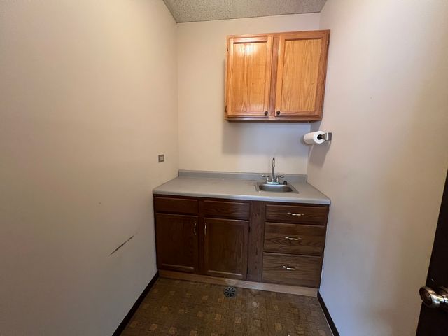9944 S ROBERTS Road 108, Palos Hills, IL 60465