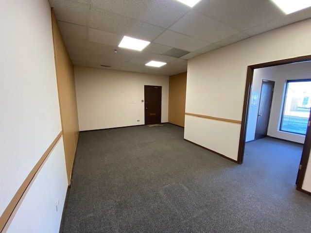 9944 S ROBERTS Road 108, Palos Hills, IL 60465