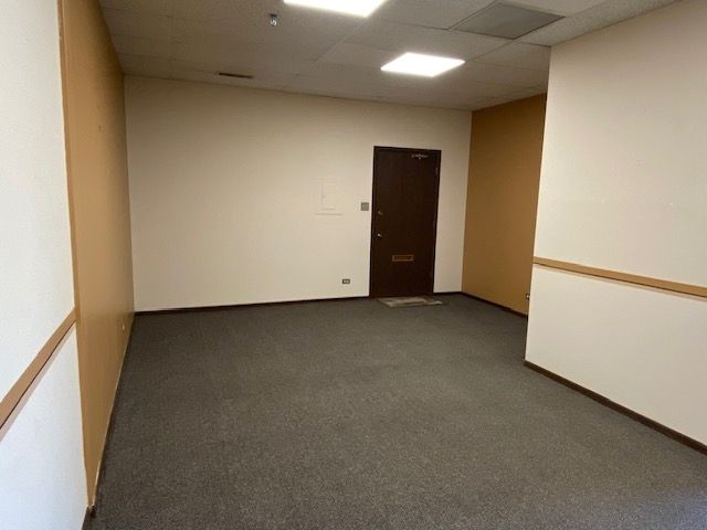 9944 S ROBERTS Road 108, Palos Hills, IL 60465