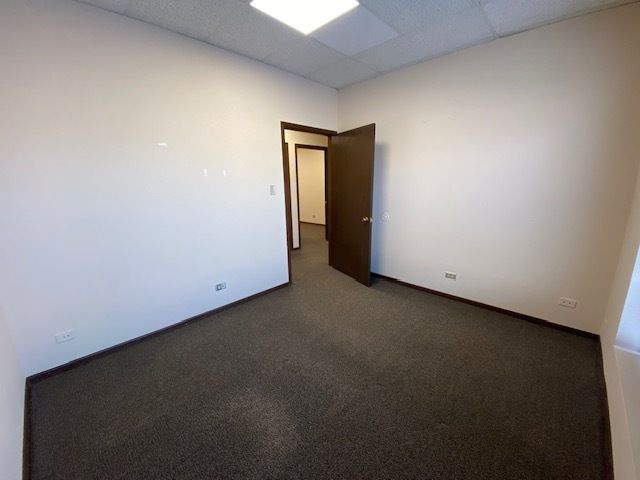 9944 S ROBERTS Road 108, Palos Hills, IL 60465