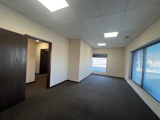 9944 S ROBERTS Road 108, Palos Hills, IL 60465