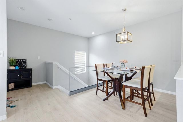 3825 PARKRIDGE CIRCLE 1-202, Sarasota, FL 34243