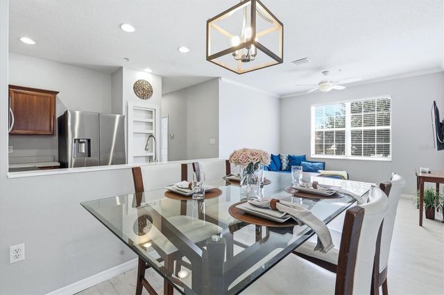 3825 PARKRIDGE CIRCLE 1-202, Sarasota, FL 34243
