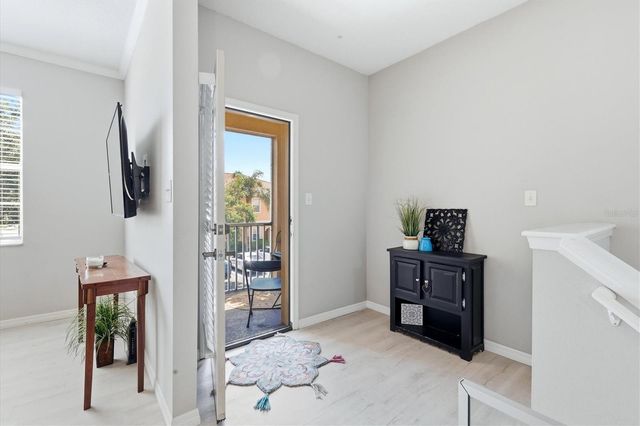 3825 PARKRIDGE CIRCLE 1-202, Sarasota, FL 34243