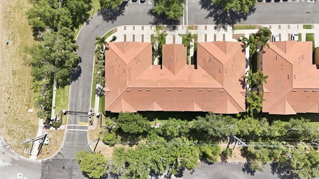 3825 PARKRIDGE CIRCLE 1-202, Sarasota, FL 34243
