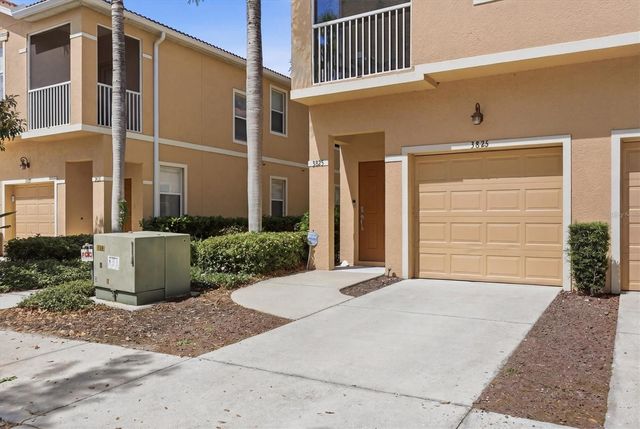 3825 PARKRIDGE CIRCLE 1-202, Sarasota, FL 34243