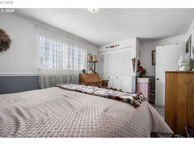 4559 SOUZA St, Eugene, OR 97402