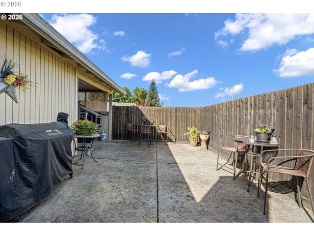 4559 SOUZA St, Eugene, OR 97402