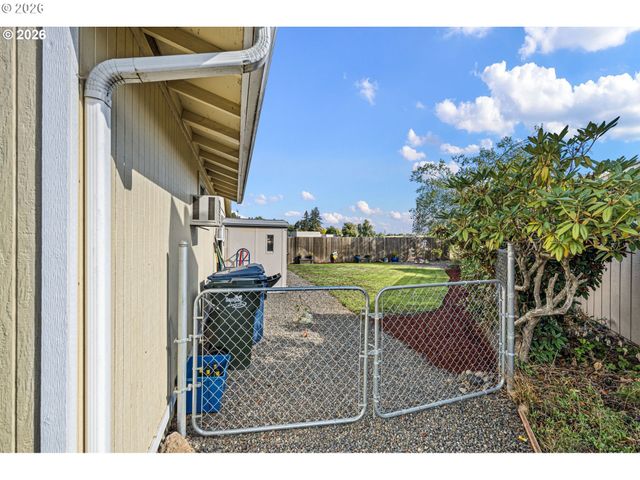 4559 SOUZA St, Eugene, OR 97402