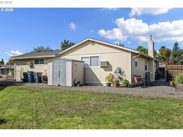 4559 SOUZA St, Eugene, OR 97402