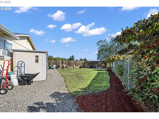 4559 SOUZA St, Eugene, OR 97402