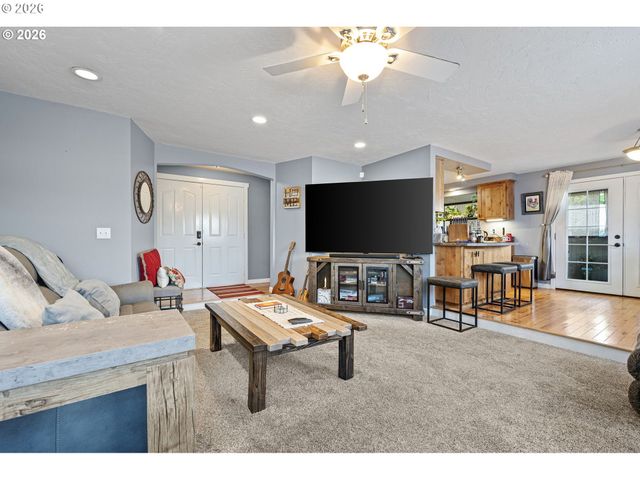 4559 SOUZA St, Eugene, OR 97402