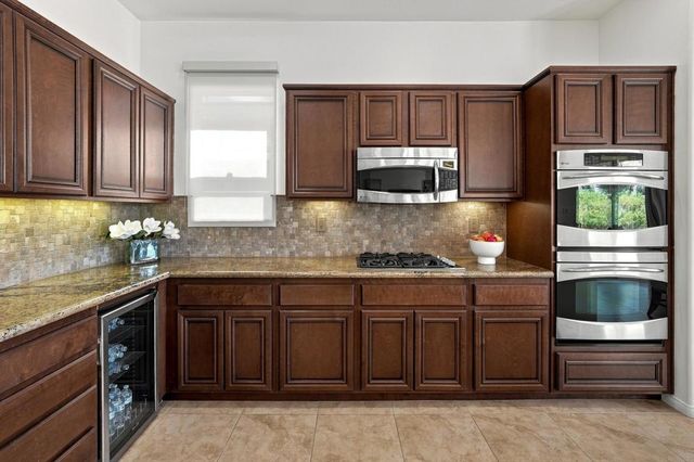 61405 Living Stone Drive, La Quinta, CA 92253