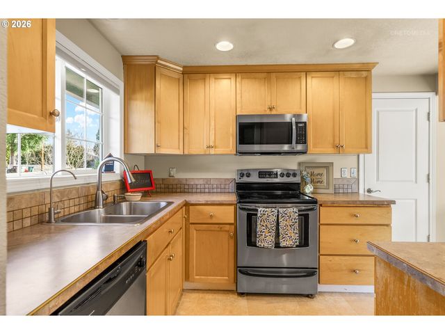 31344 Nw CLAXTAR St, North Plains, OR 97133