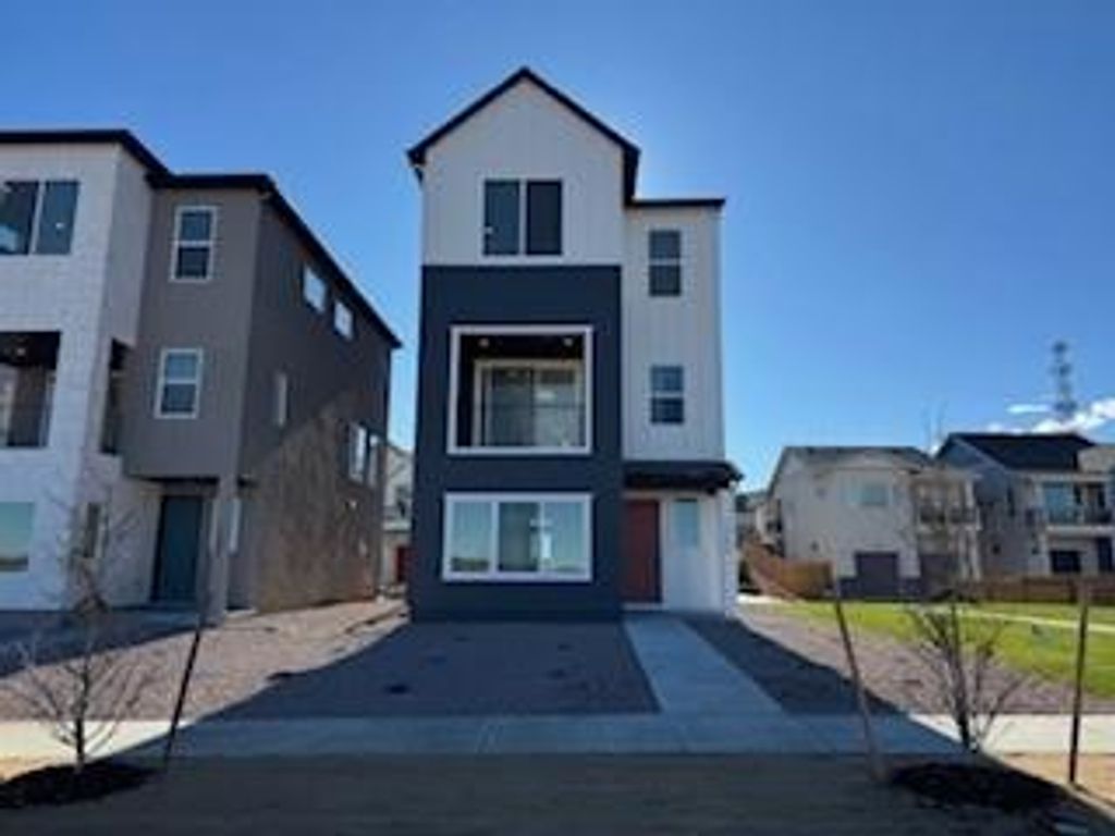 1735 Keystone Crest Lane, Colorado Springs, CO 80905