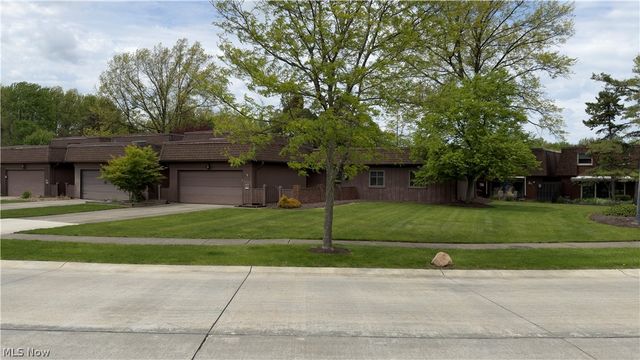 19224 Idlewood Trail, Strongsville, OH 44149