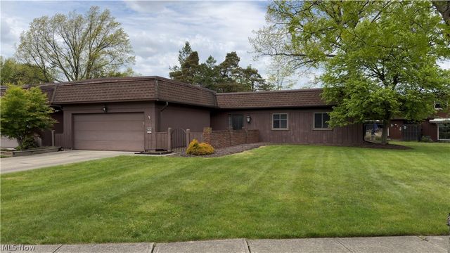 19224 Idlewood Trail, Strongsville, OH 44149