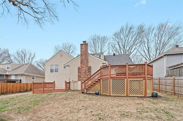 10219 Caenen Drive, Lenexa, KS 66215