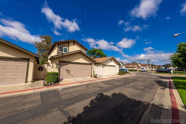 10366 Rochelle Ave, Santee, CA 92071