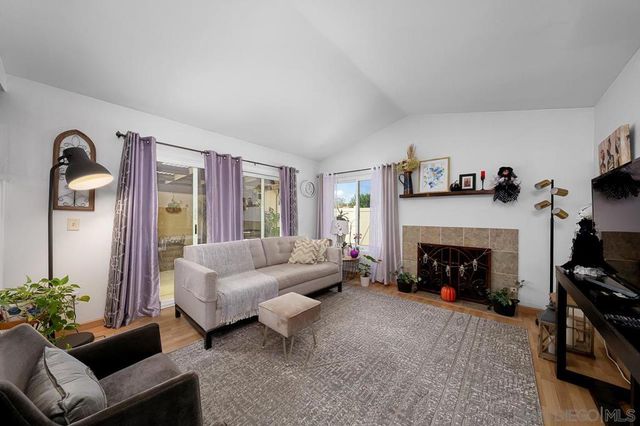 10366 Rochelle Ave, Santee, CA 92071