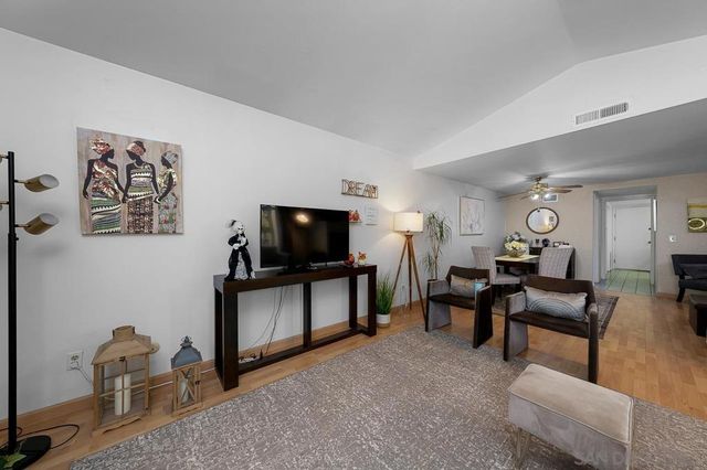 10366 Rochelle Ave, Santee, CA 92071