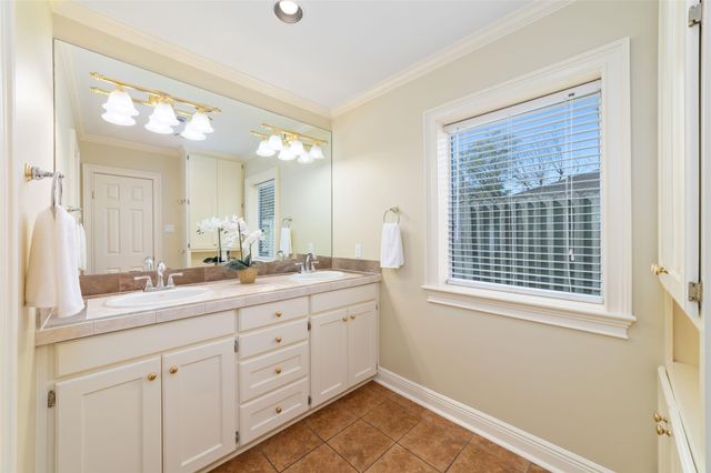 5603 Iris Lane, Katy, TX 77493