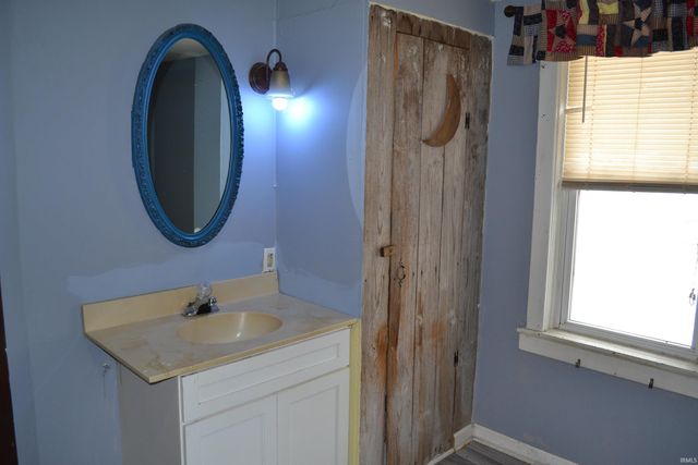 9978 N State Road 119, Monticello, IN 47960