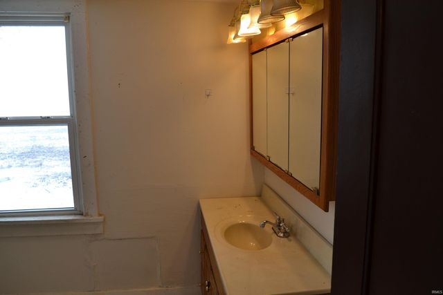 9978 N State Road 119, Monticello, IN 47960