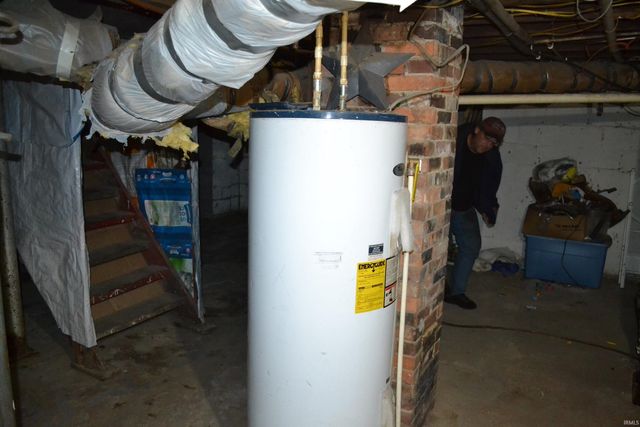 9978 N State Road 119, Monticello, IN 47960