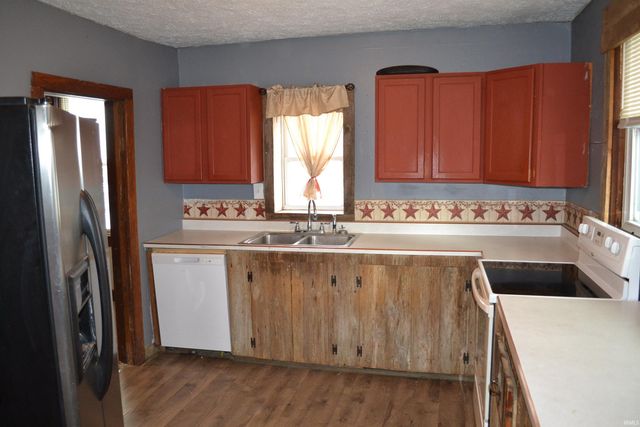 9978 N State Road 119, Monticello, IN 47960