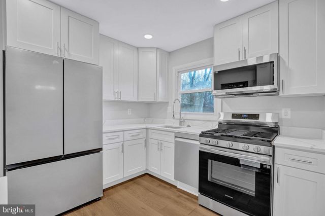 879 COPLEY AVE, Waldorf, MD 20602