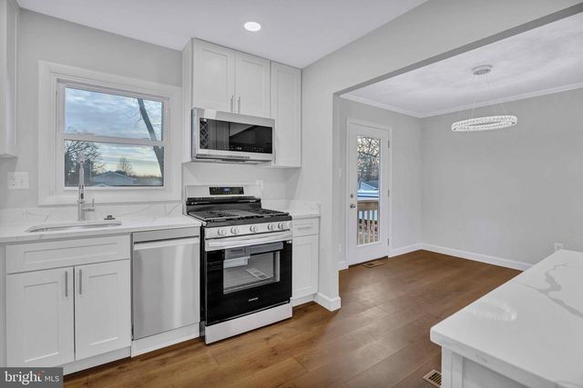 879 COPLEY AVE, Waldorf, MD 20602