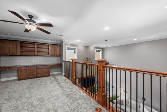 852 STONEBRIDGE Circle, Eldridge, IA 52748