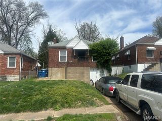 7027 Dawson Place, St Louis, MO 63136