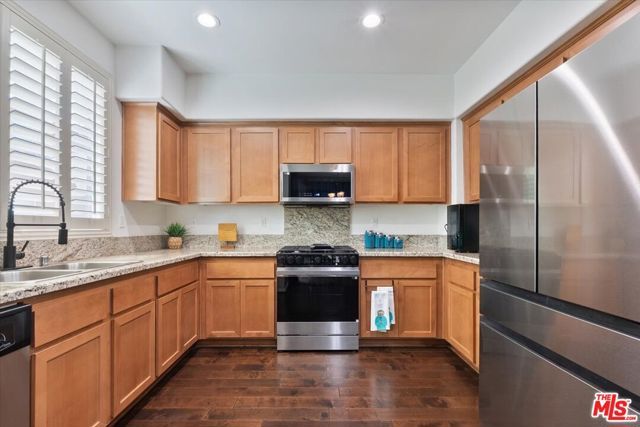 11926 Olive Glen Lane, Los Angeles, CA 90047