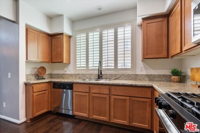 11926 Olive Glen Lane, Los Angeles, CA 90047