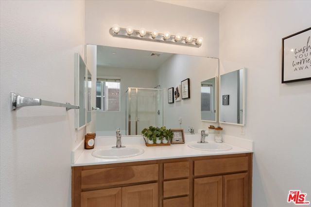 11926 Olive Glen Lane, Los Angeles, CA 90047