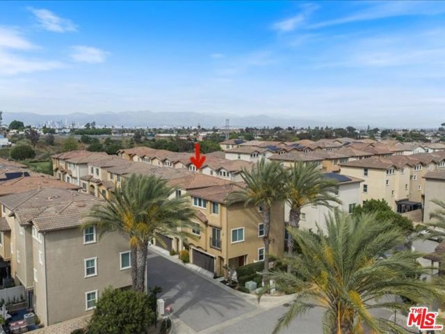 11926 Olive Glen Lane, Los Angeles, CA 90047