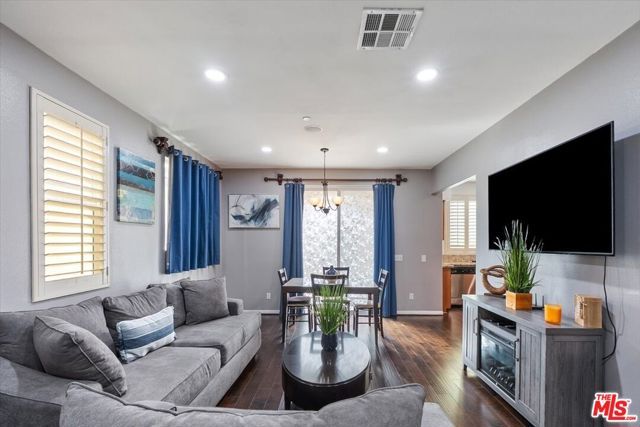 11926 Olive Glen Lane, Los Angeles, CA 90047