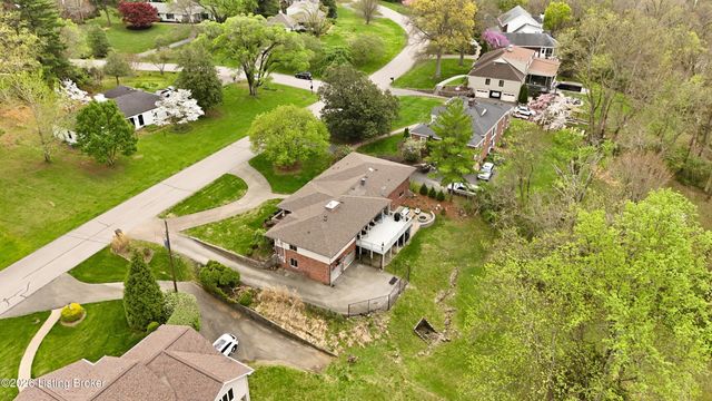 3419 Mt Rainier Dr, Louisville, KY 40241