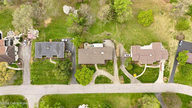 3419 Mt Rainier Dr, Louisville, KY 40241