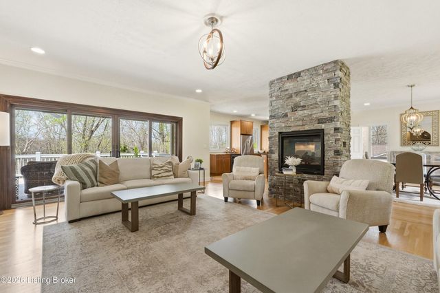 3419 Mt Rainier Dr, Louisville, KY 40241