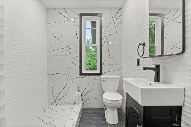 2283 Lamothe Street, Detroit, MI 48206