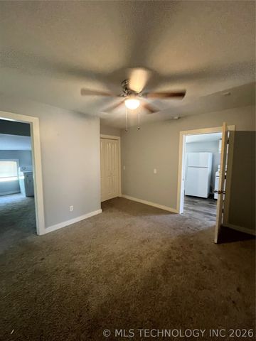 807 N Ridgeway Street, Sapulpa, OK 74066