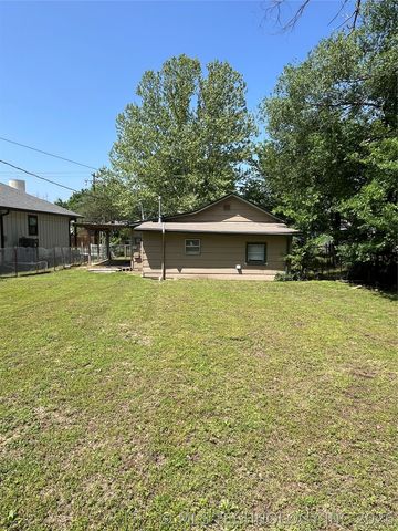 807 N Ridgeway Street, Sapulpa, OK 74066