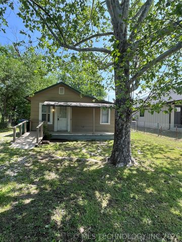 807 N Ridgeway Street, Sapulpa, OK 74066