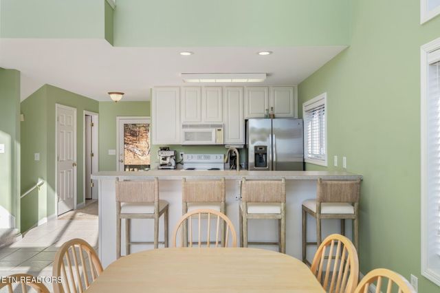 551 Deerwood Lane, Lafollette, TN 37766